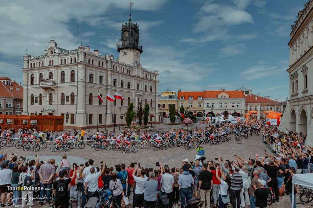 Znana jest już trasa jubileuszowej, 80. edycji Tour de Pologne. W tym roku zawodnicy pojadą m.in. przez Sobótkę, Karpacz, Wałbrzych, Duszniki-Zdrój czy Strzelin.