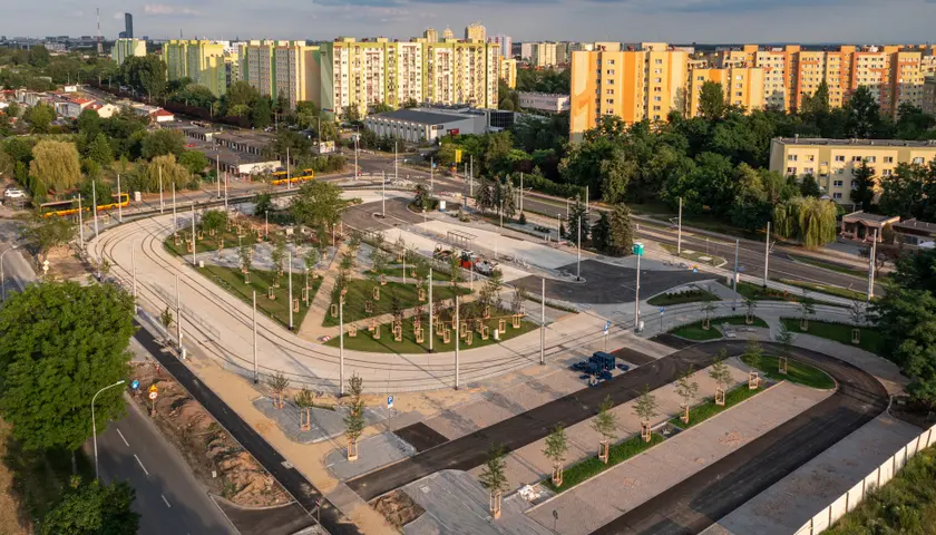 Pętla autobusowo-tramwajowa na Nowym Dworze jest już prawie gotowa na przyjęcie pojazdów. Zacznie działać 3 września.