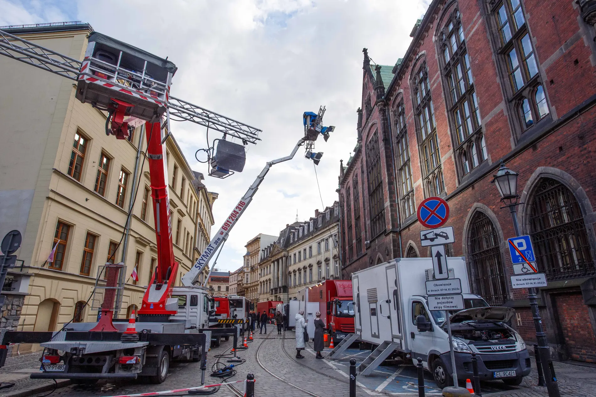 Zdjęcia do filmu kręcono na ul. Szajnochy we Wrocławiu