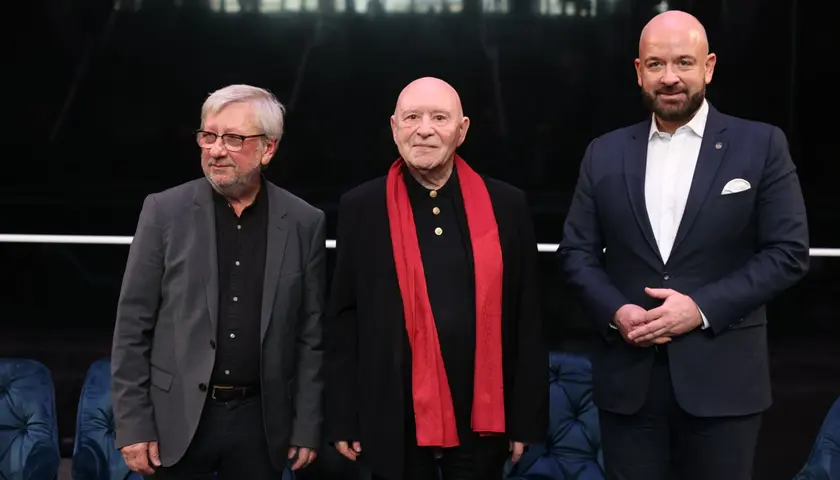 Maestro Christoph Eschenbach pomiędzy Andrzejem Kosendiakiem, dyrektorem NFM a prezydentem Jackiem Sutrykiem