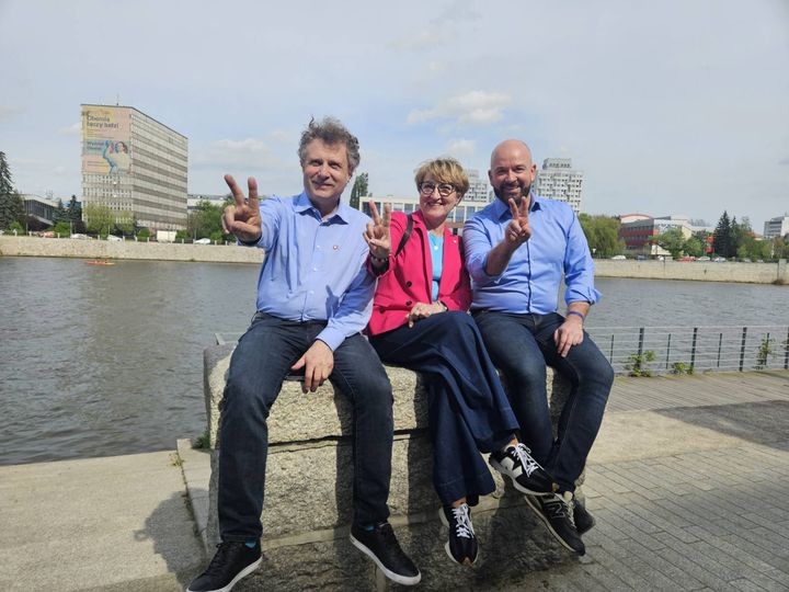 Od lewej: poseł Jacek Karnowski, posłanka Elżbieta Polak, prezydent Wrocławia Jacek Sutryk.